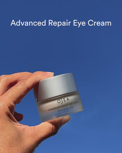 Loading product video